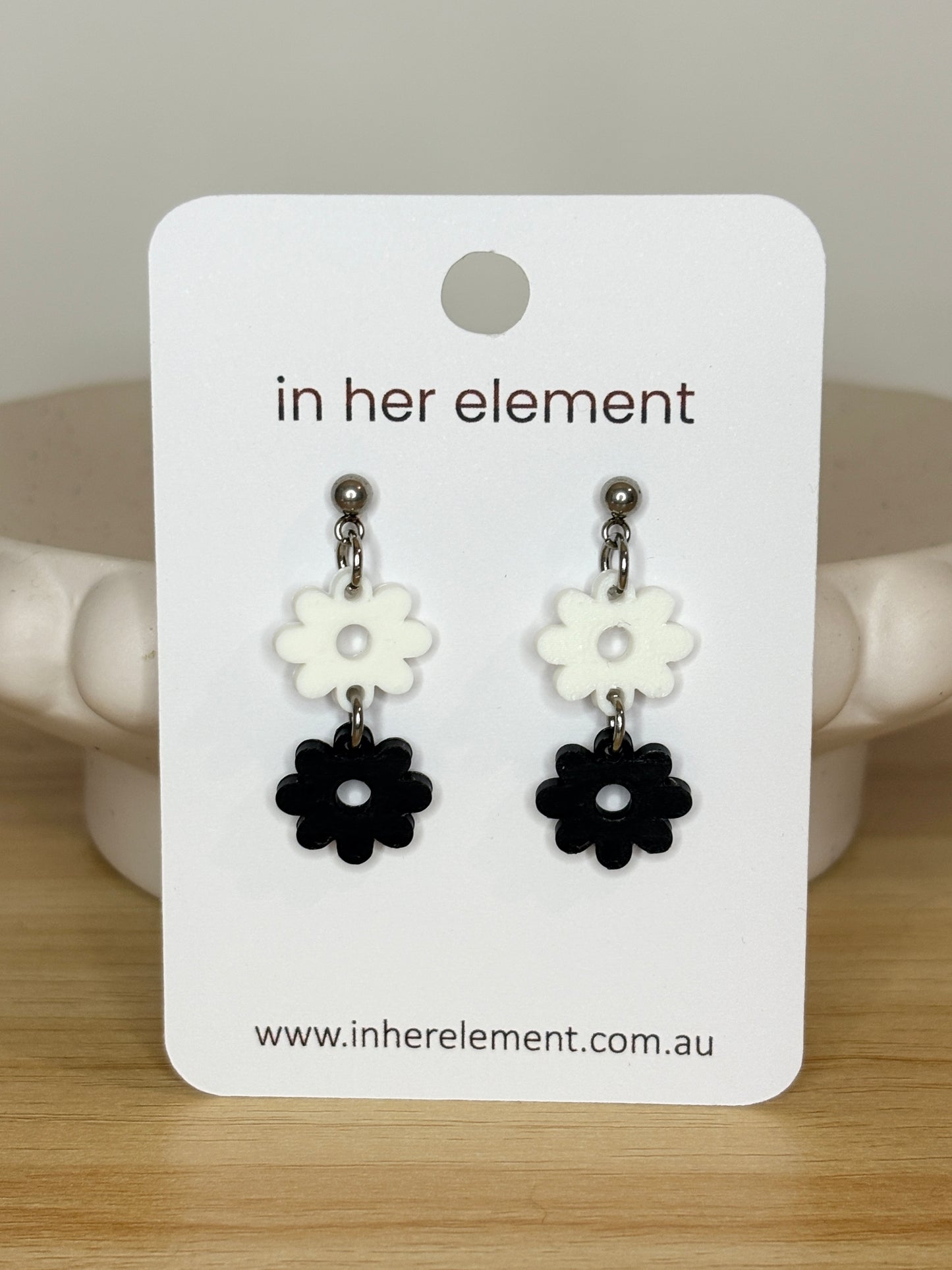 Daisy Chain Studs
